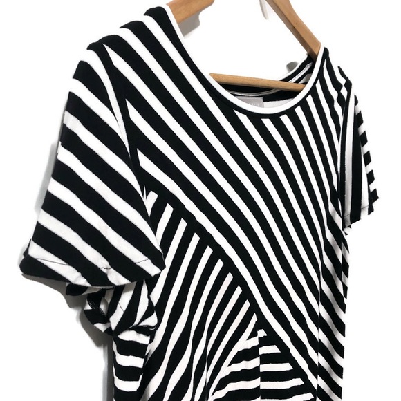 LAURA Black & White Striped Asymetric Top Size L - Picture 3 of 13